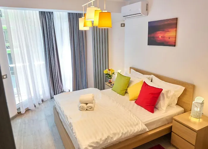 Sun & Fun In Pools 아파트 *