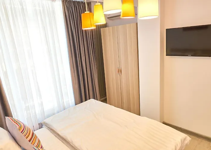 Sun & Fun In Pools 아파트 *