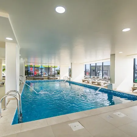 Sun & Fun In Pools Apartment *