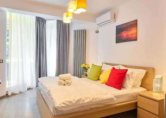 Sun & Fun In Pools アパート ママイア